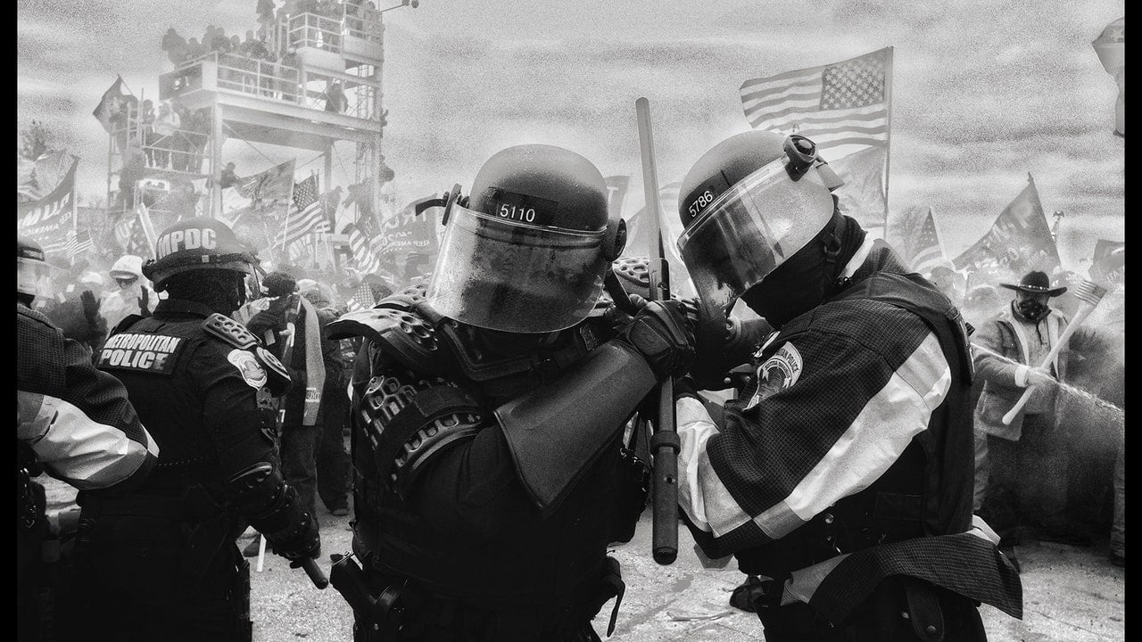 Nu există „ambele părți” ale amenințării lui Donald Trump la adresa democrației