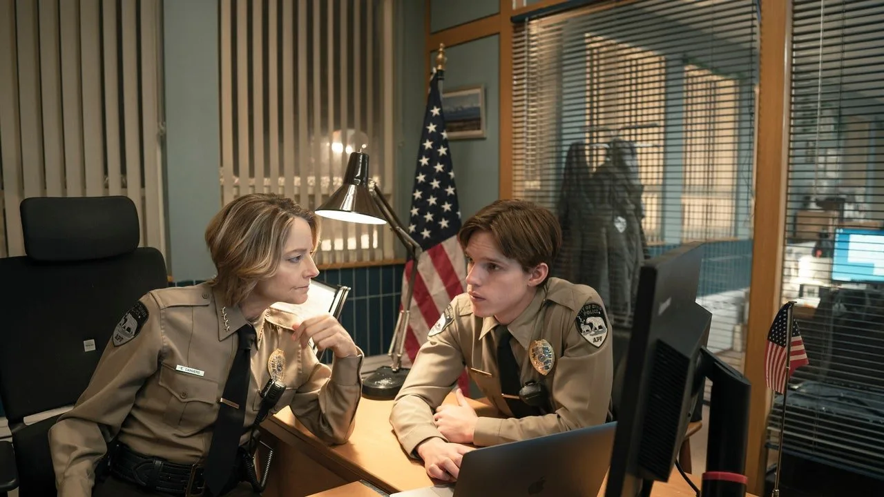 „True Detective: Night Country”, episodul 1: Ce bântuie cu adevărat Ennis, Alaska?
