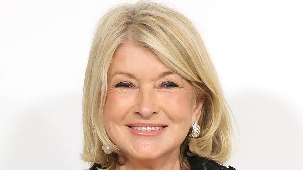 Martha Stewart, vrei te rog să arunci un tutorial pentru soft glam-ul tău? – Vezi fotografiile