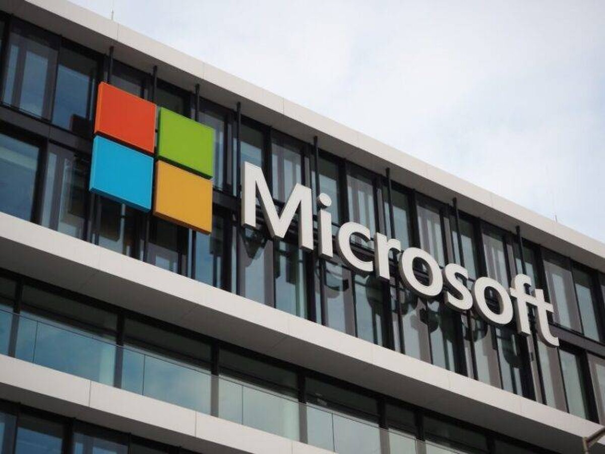 Inteligența artificială duce veniturile Microsoft la un nivel record de 62 de miliarde de dolari