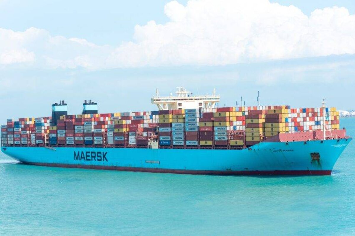 Maersk întrerupe pe termen nedefinit operațiunile de transport maritim în Marea Roșie după noi atacuri