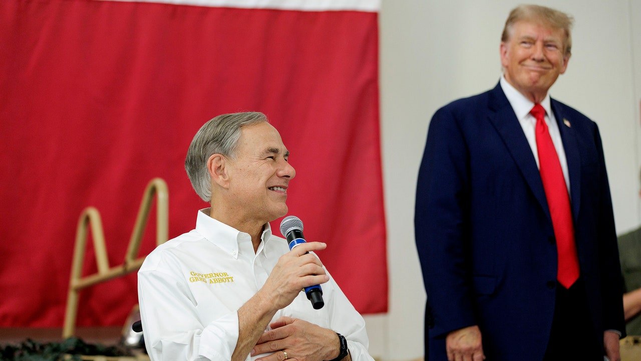 Greg Abbott este purtătorul de cuvânt al cruciadei dreptei împotriva imigrației