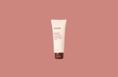 Crema hidratantă de zi Ahava Essential pentru piele normală până la uscată este reconfortantă ca o pătură de cașmir – Review