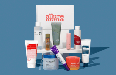 Ultimate K-Beauty Box este o rutină de îngrijire a pielii în mai mulți pași simplificată