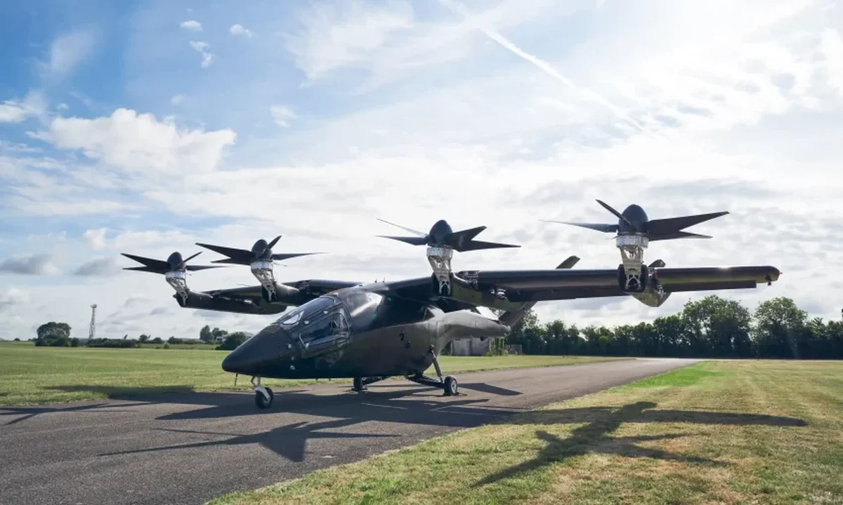 Guvernul acordă Vertical Aerospace alte 8 milioane de lire sterline pentru dezvoltarea de taxiuri zburătoare electrice