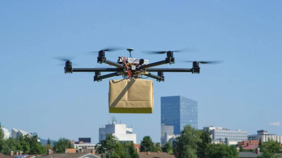 Dronele ar putea face în curând livrări medicale urgente în noile propuneri ale CAA