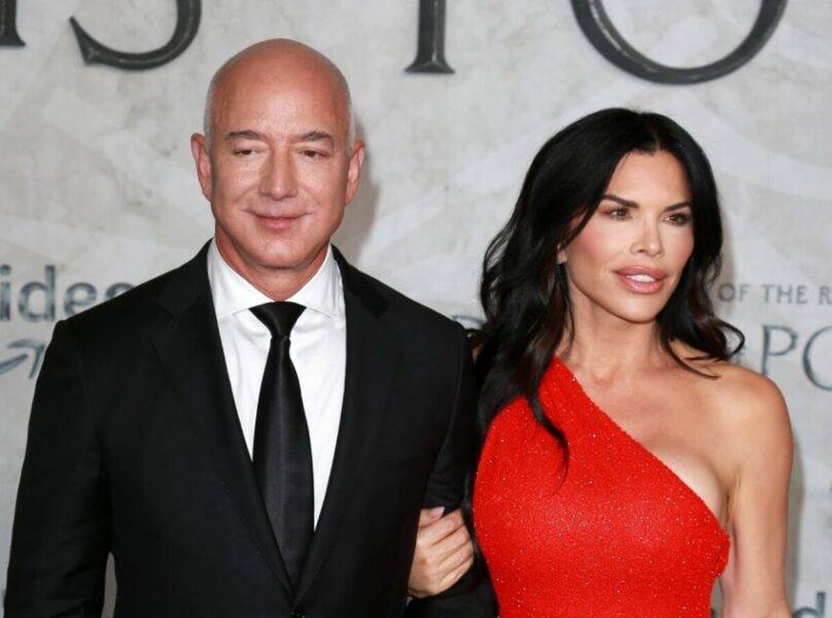 Jeff Bezos, fondatorul Amazon, finalizează planul de vânzare de acțiuni în valoare de 8,5 miliarde de dolari