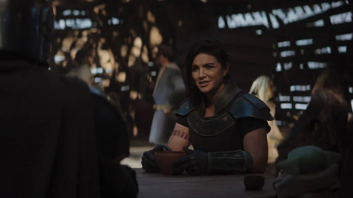 Gina Carano nu îi poartă pică lui Pedro Pascal