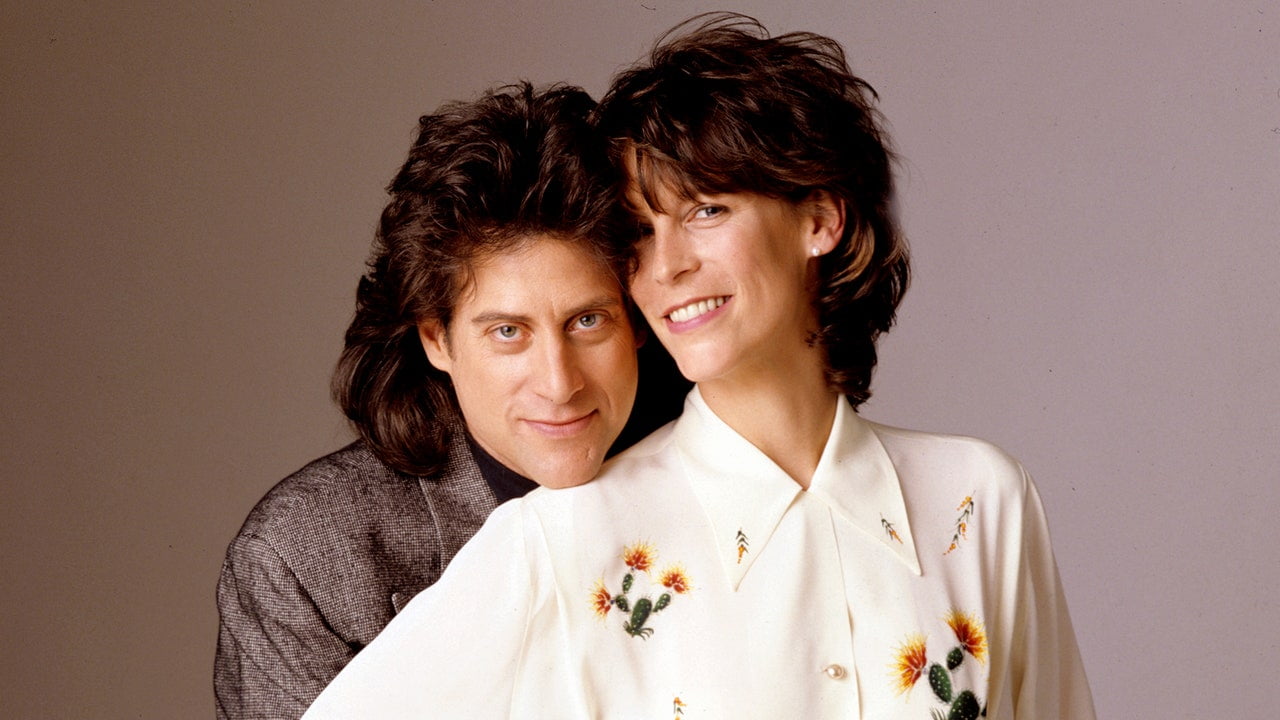 Jamie Lee Curtis îi mulțumește regretatului comediant Richard Lewis că a făcut posibilă o abstinență de 25 de ani