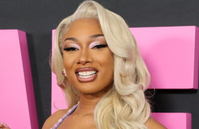 Felul în care Megan Thee Stallion mă face să vreau tatuaje cu fluturi lipiți… – Vezi fotografiile