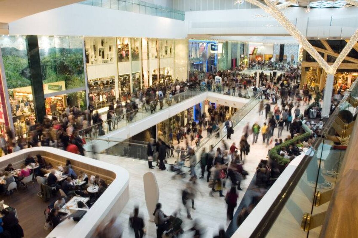 Economia britanică dă semne de redresare în ianuarie