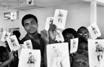 „Born Black” de Gordon Parks: O nouă expoziție surprinde o tărie liniștită
