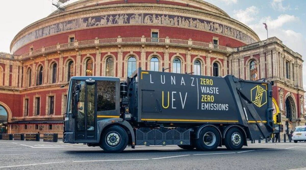 Compania de electrificare a vehiculelor Lunaz, susținută de Beckham, pierde multe locuri de muncă după ce a intrat în administrare judiciară
