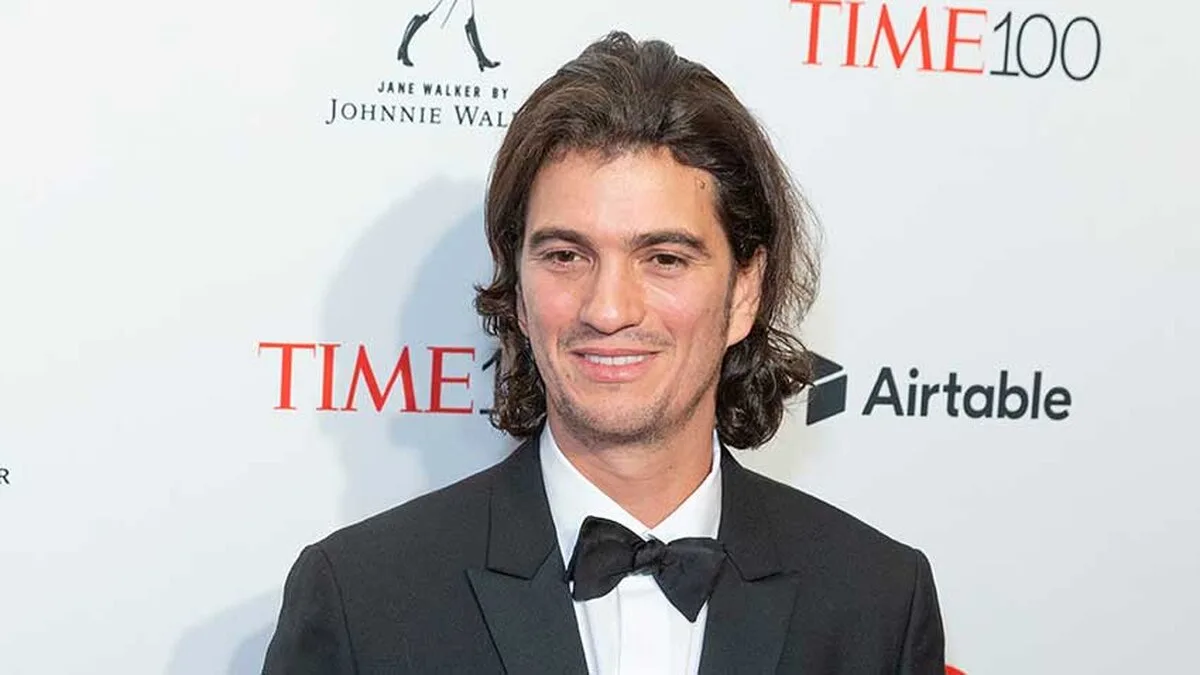 Adam Neumann face o ofertă de 395 de milioane de lire sterline pentru a recâștiga controlul asupra WeWork
