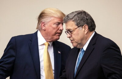 Donald Trump acceptă susținerea lui Bill Barr sugerând că este o lată de untură