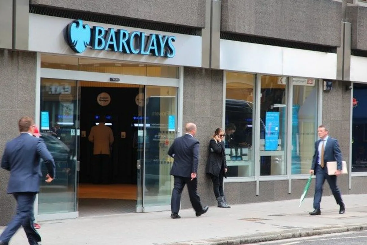 Barclays conduce lista de plângeri pentru închiderea conturilor pentru întreprinderi mici