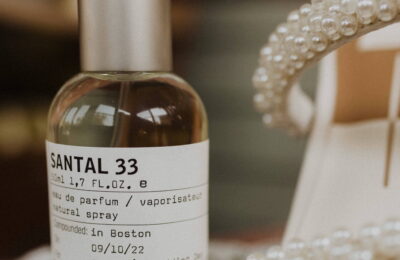 Pentru a găsi parfumul perfect pentru nunta mea, folosesc aceste 8 sfaturi