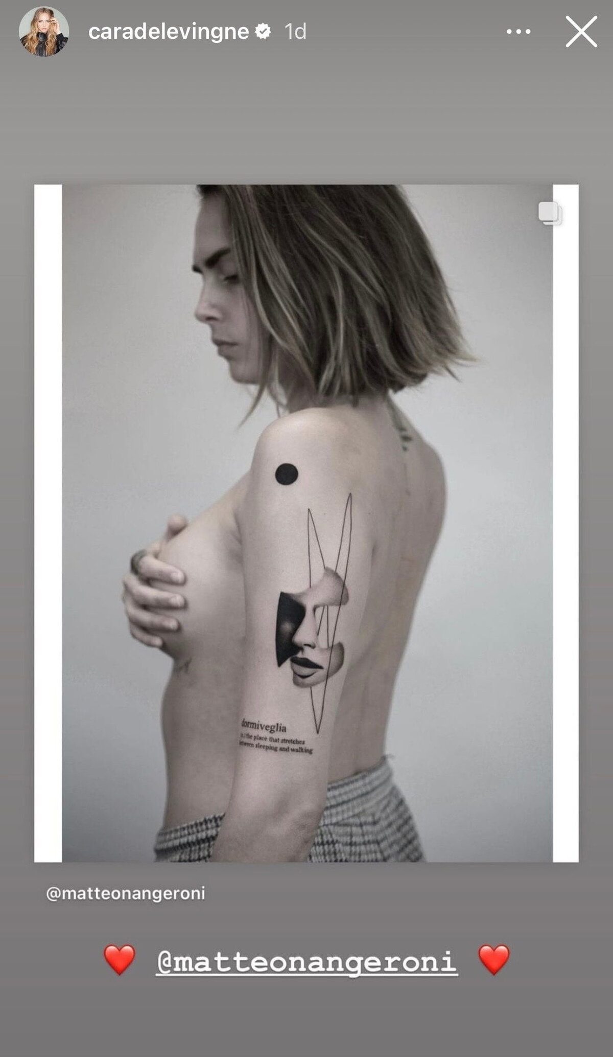 Cara Delevingne și-a reparat greșeala de tatuaj în cel mai artistic mod posibil – Vezi poze