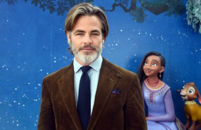 Părul lui Chris Pine a ajuns la vârful lui Surf Daddy – Vezi fotografiile