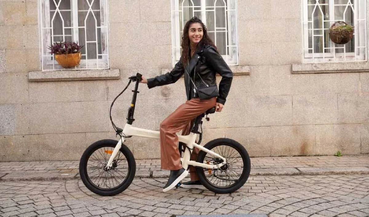 Depășește-ți impulsul și investighează mai departe cu ebike-ul pliabil ADO Air 20 Folding ebike