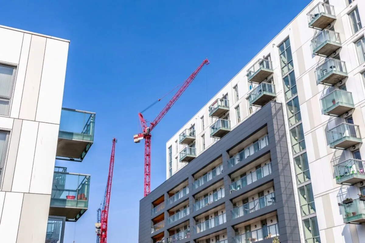 Industria construcțiilor din Marea Britanie își revine, punând capăt unui declin de șase luni