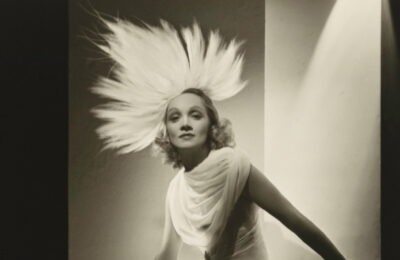Serenada la lumina lunii a fotografului George Hurrell la Hollywood