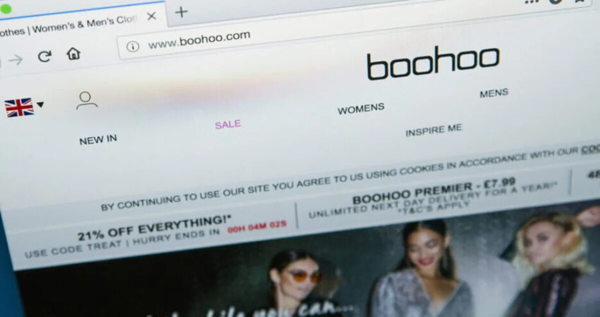Boohoo se confruntă cu tensiuni financiare pe fondul scăderii vânzărilor și al creșterii datoriilor