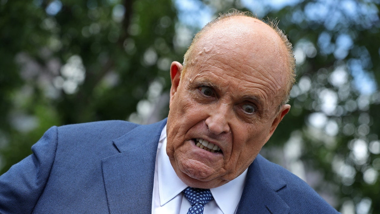 Rudy Giuliani, care a intrat în faliment anul trecut, nu se poate descurca cu un buget de 43.000 de dolari pe lună