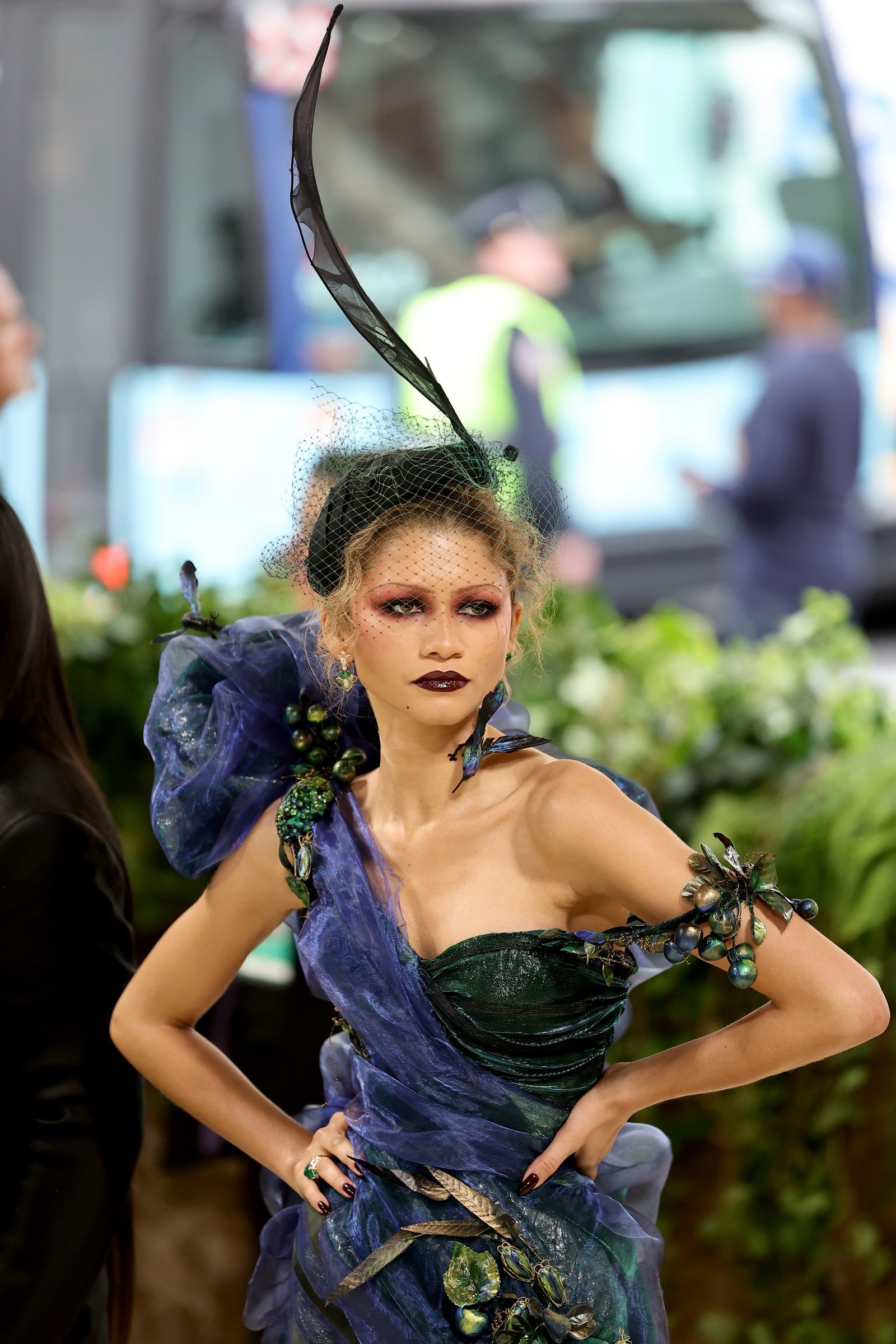 Cele mai bune coafuri, machiaje și unghii de la Gala Met 2024 – Vezi poze