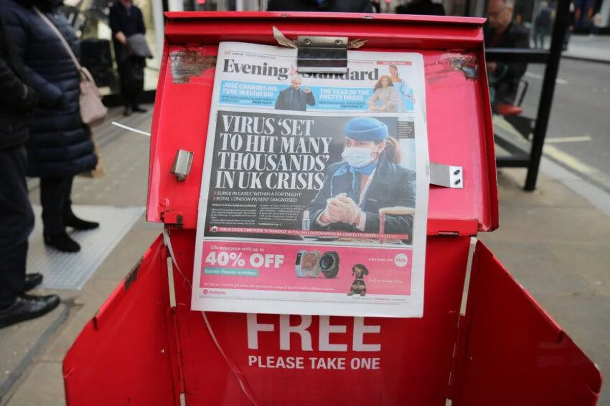 Evening Standard renunță la ziarul tipărit zilnic, acuzând munca de acasă pentru dispariție