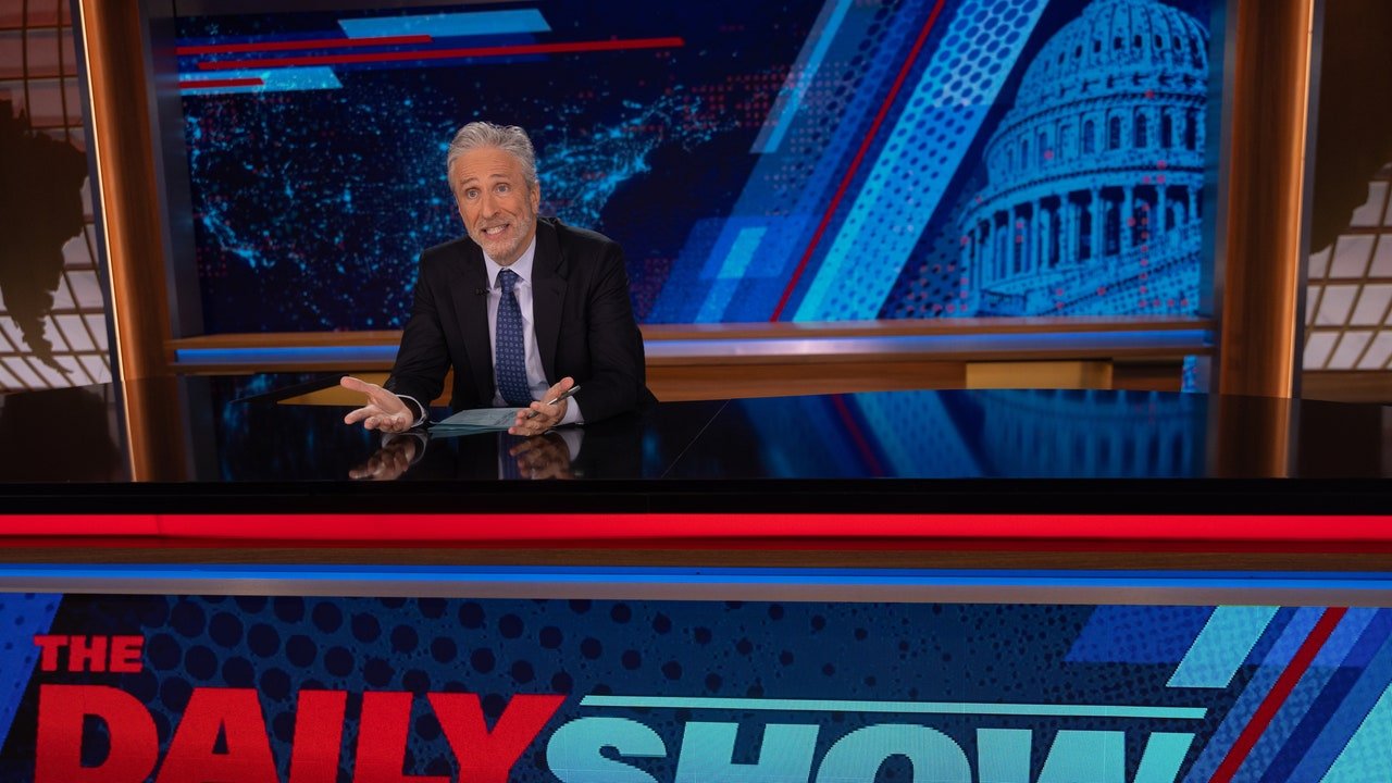 „Asta nu poate fi viața reală”: Jon Stewart distruge dezbaterea Biden-Trump