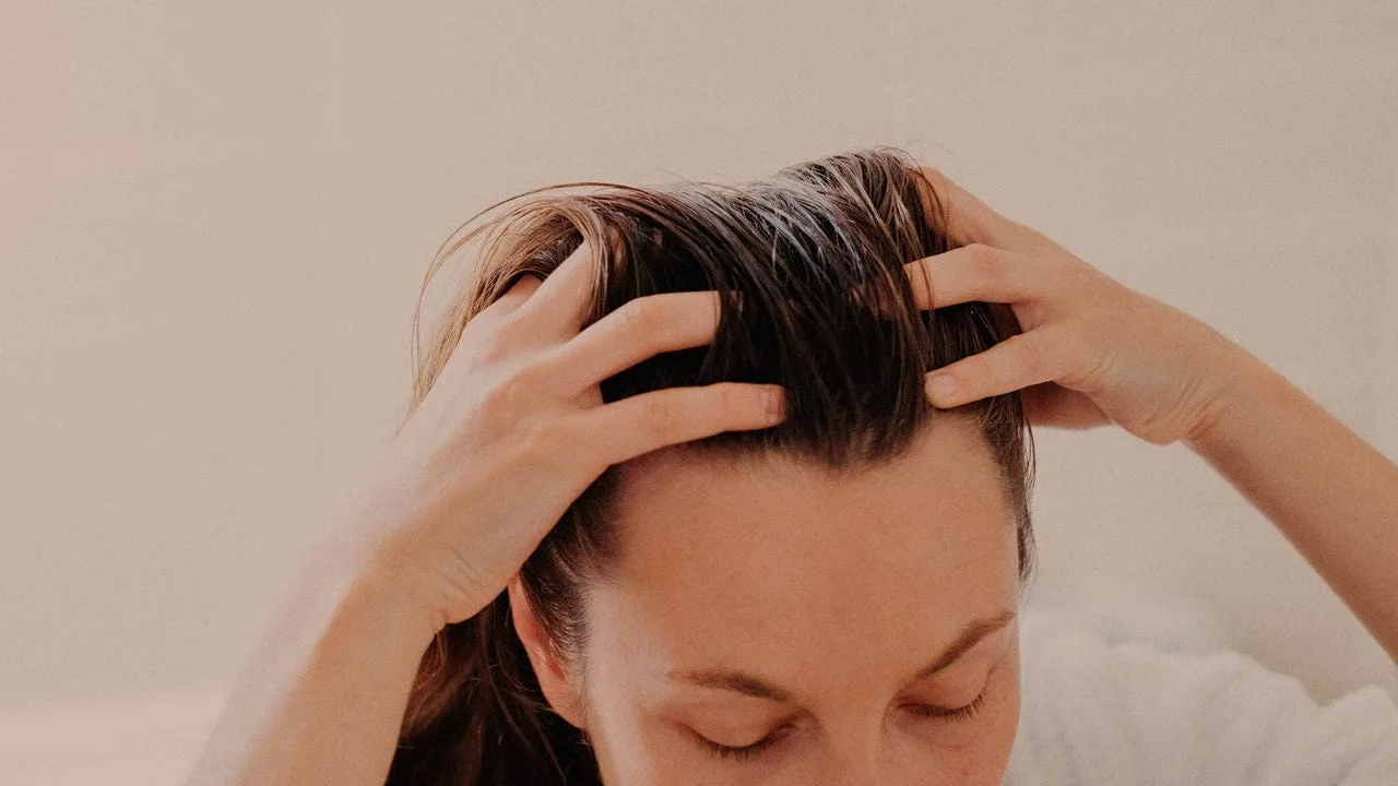 Am dermatită seboreică și acesta este modul în care Derms sugerează tratarea acesteia