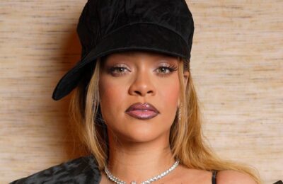 Rihanna a anunțat Fenty Hair cu cea mai drăguță tunsoare Pixie – Vezi video