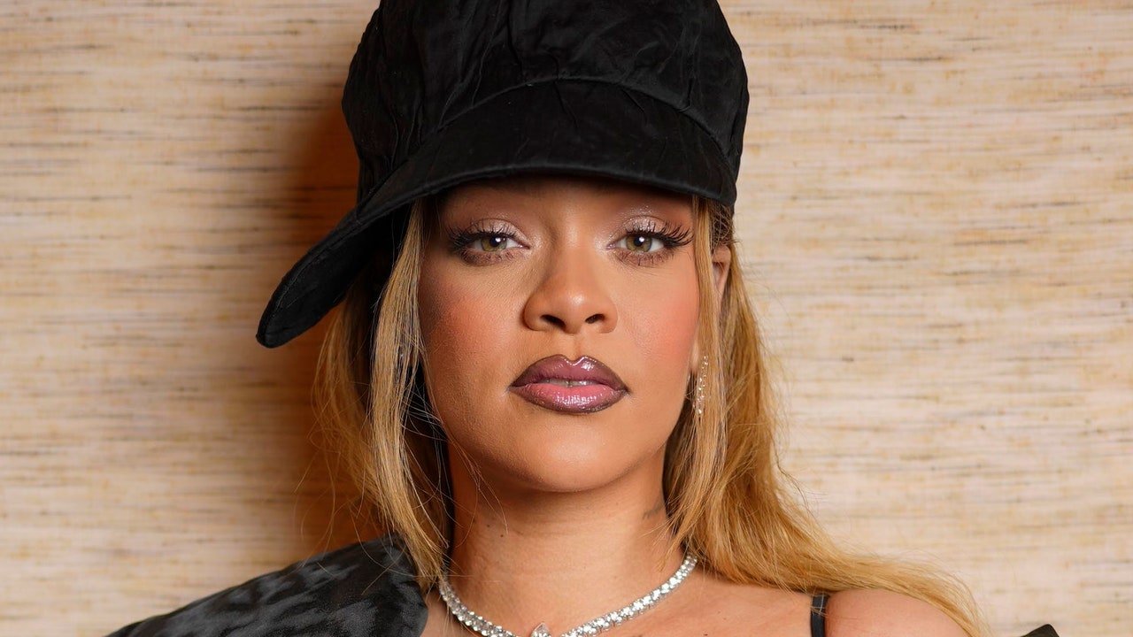 Rihanna a anunțat Fenty Hair cu cea mai drăguță tunsoare Pixie – Vezi video