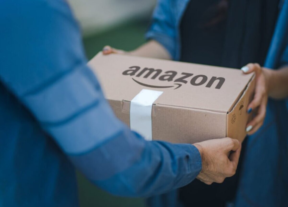 Amazon a fost dat în judecată pentru 2,7 miliarde de lire sterline de către vânzătorii terți din Regatul Unit pentru practici anticoncurențiale