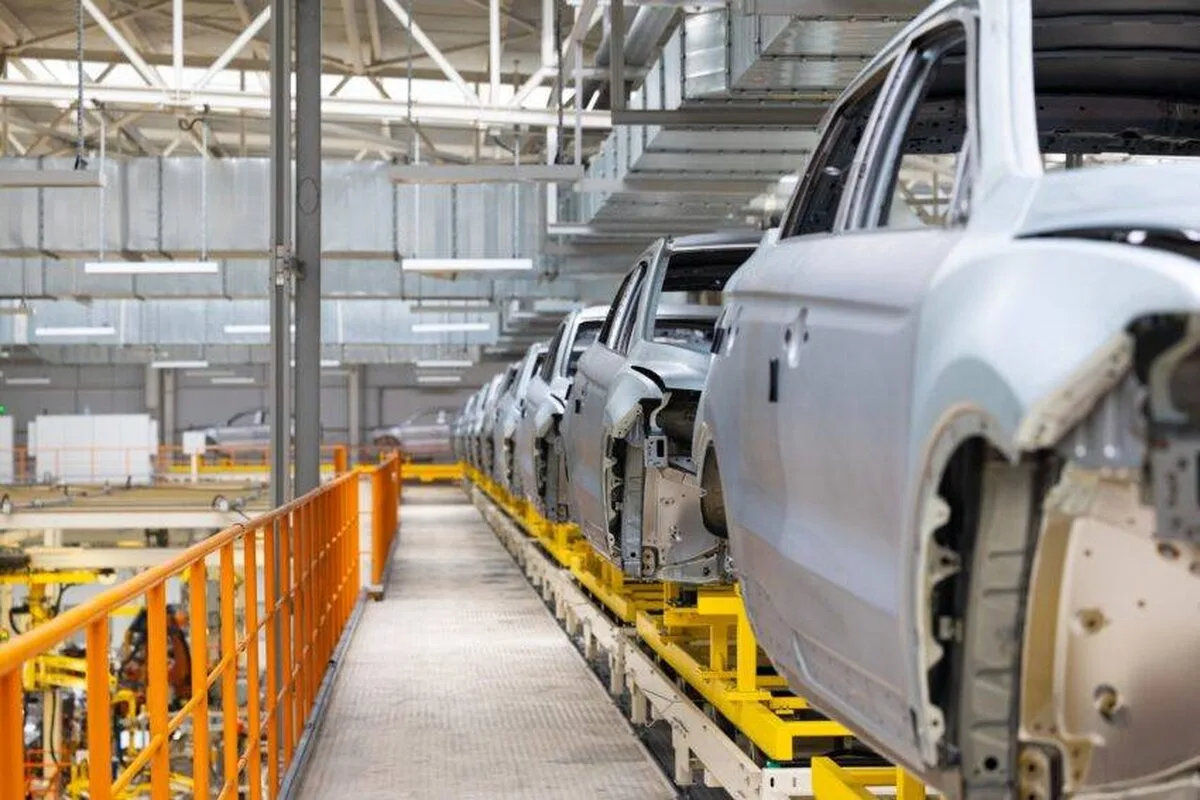 Industria auto din Marea Britanie solicită măsuri guvernamentale pe fondul scăderii producției