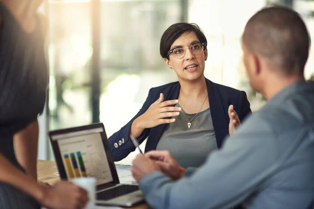Concentrarea excesivă asupra confidențialității împiedică eforturile de a profita pe deplin de inteligența artificială?