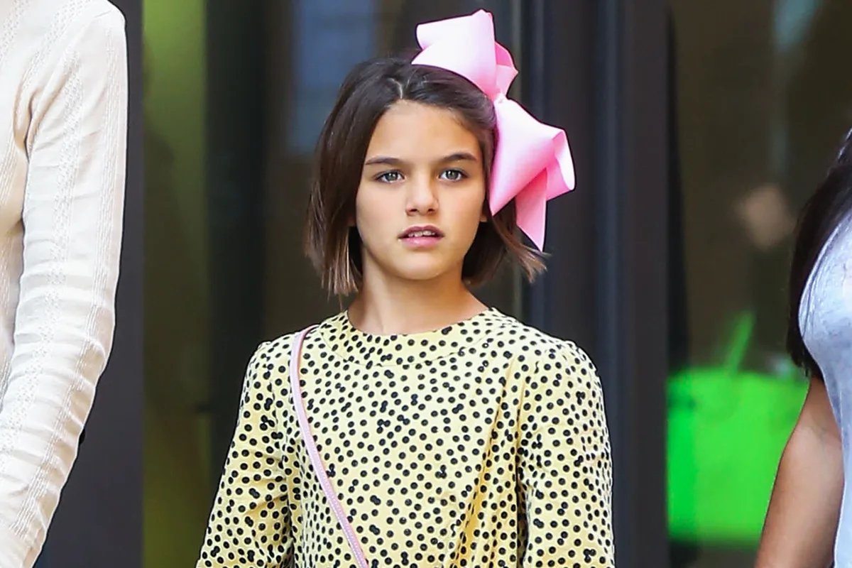 Suri Cruise a absolvit un liceu din New York și ar putea merge la Universitatea Carnegie Mellon