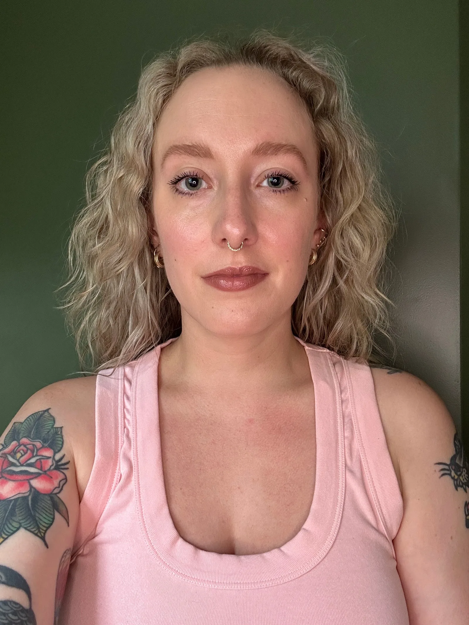 Hourglass Unreal Liquid Blush este perfect pentru persoanele care urăsc fardul lichid-Review, fotografii
