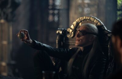 Ewan Mitchell din House of the Dragon îi imită pe Tony Soprano și Robert De Niro