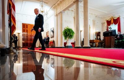 Loialiștii lui Joe Biden pledează pentru eliminarea lui Gutting It Out