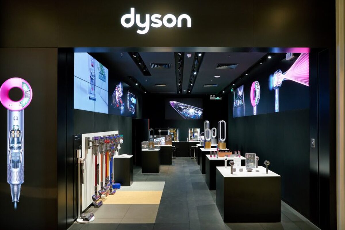 Dyson va reduce aproape o treime din forța sa de muncă din Regatul Unit