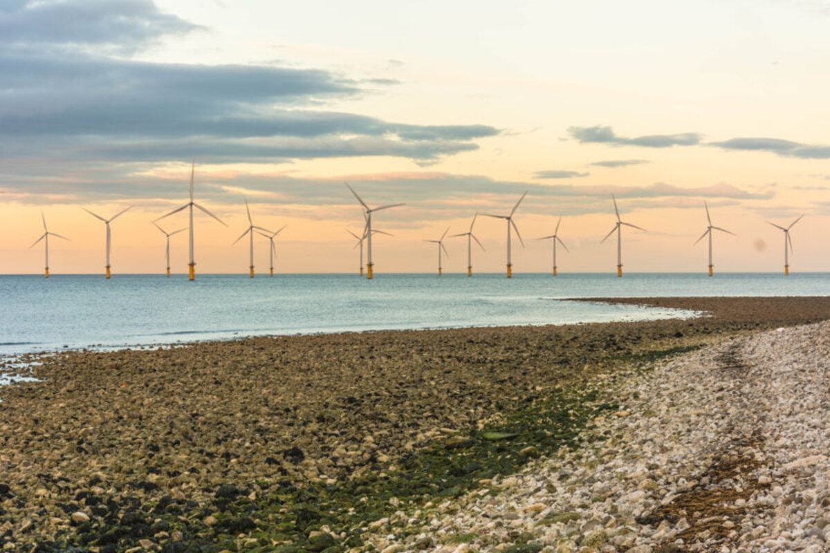 Ed Miliband lansează o inițiativă privind energia eoliană offshore sprijinită de stat