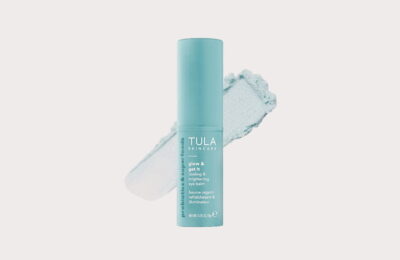 Balsamul pentru ochi Tula Glow + Get It Cooling & Brightening îmi răcorește ochii obosiți – recenzie