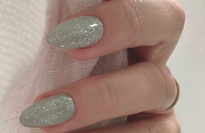 Cele mai mari tendințe de nail art ale toamnei 2024 aduc drama