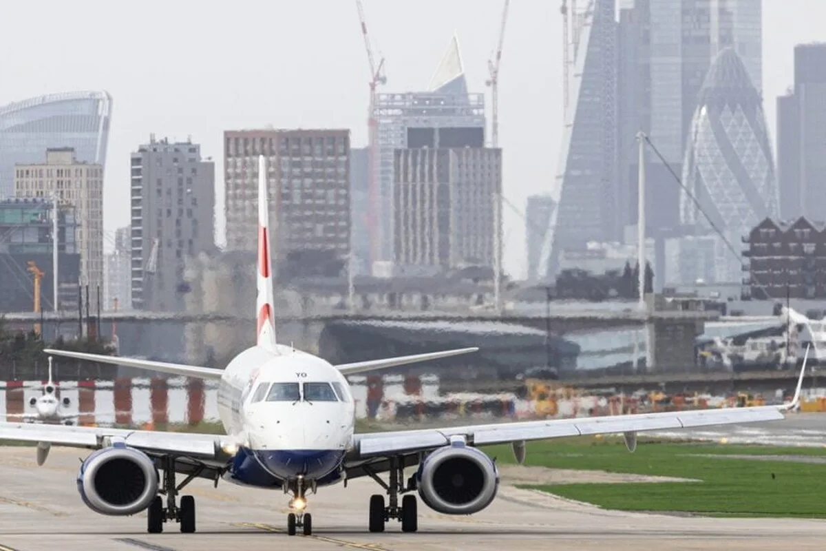 Extinderea London City Airport a fost aprobată, Rayner trecând peste Consiliul Newham condus de laburiști
