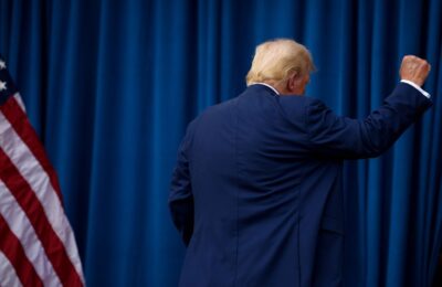 Lumea lui Trump privește susținerea lui RFK Jr. ca o modalitate de a atenua impulsul democraților