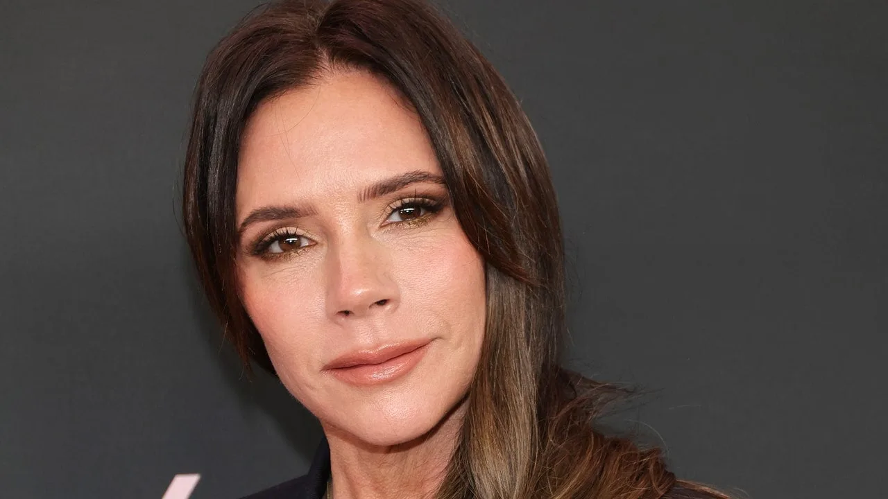 Victoria Beckham și-a făcut o tunsoare importantă pentru toamnă