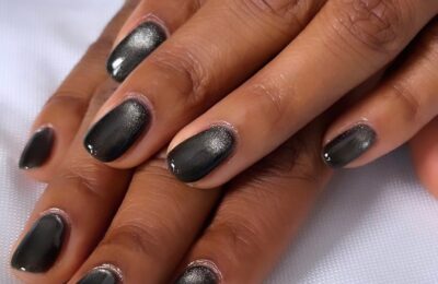 Acordă toate premiile manichiurii metalice Cat Eye a lui Ayo Edebiri, te rog – vezi fotografiile