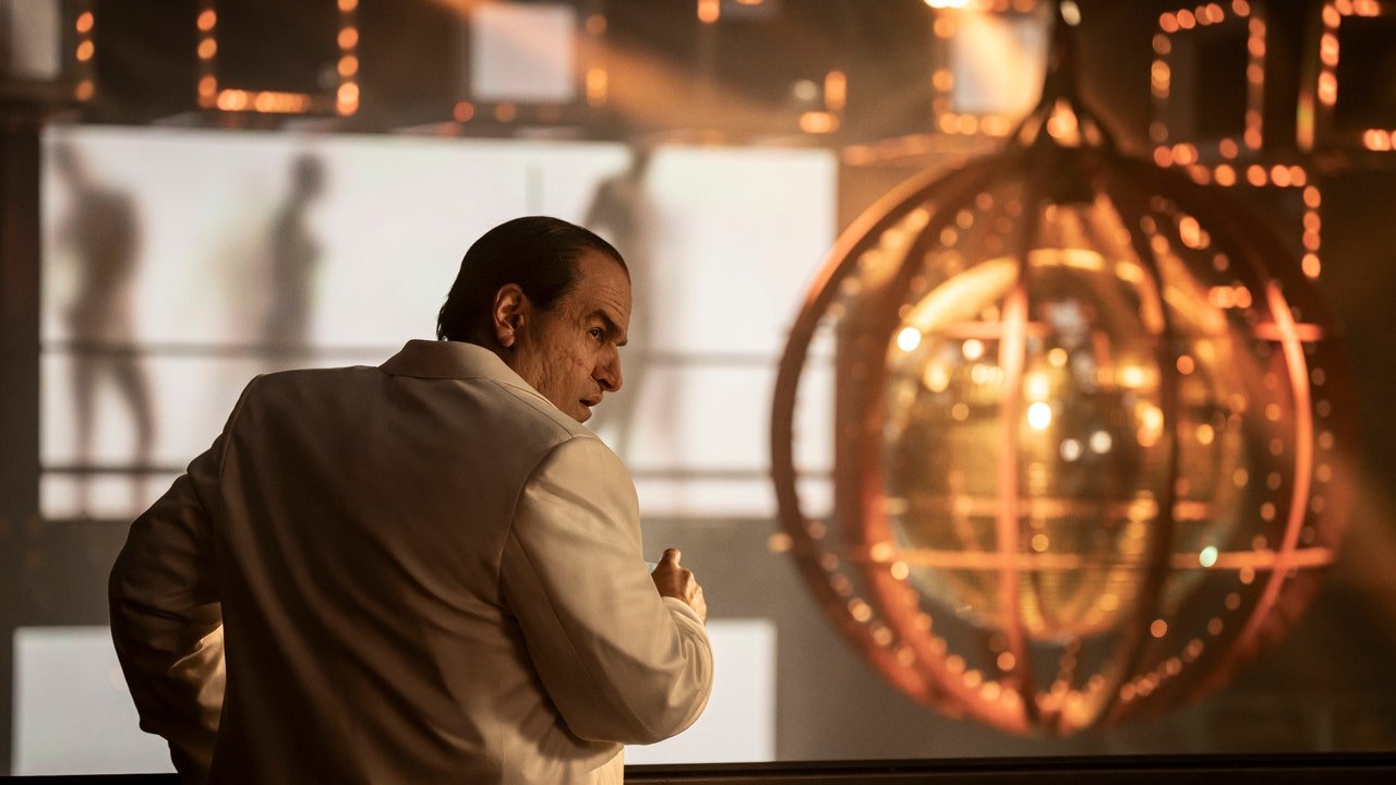 Cine are nevoie de Batman când îl avem pe Pinguin?